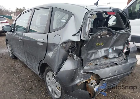 2011 Honda Fit z USA, uszkodzony, nr VIN JHMGE8G37BC010720